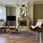 Pers - Komfortowy Relaks Przy Kominku I Klimatyzacji Apartament Szczawno-Zdroj