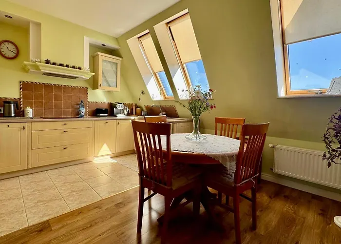 Pers - Cieplo, Cisza I Klimat * Щавно-Здруй